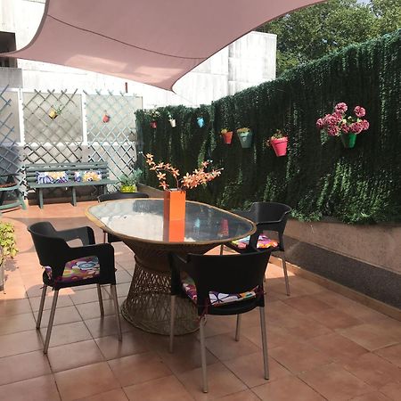 Apartamento Con Amplia Terraza Cerca Del Hospital Clinico ซานติอาโก เด กอมโปสเตลา ภายนอก รูปภาพ