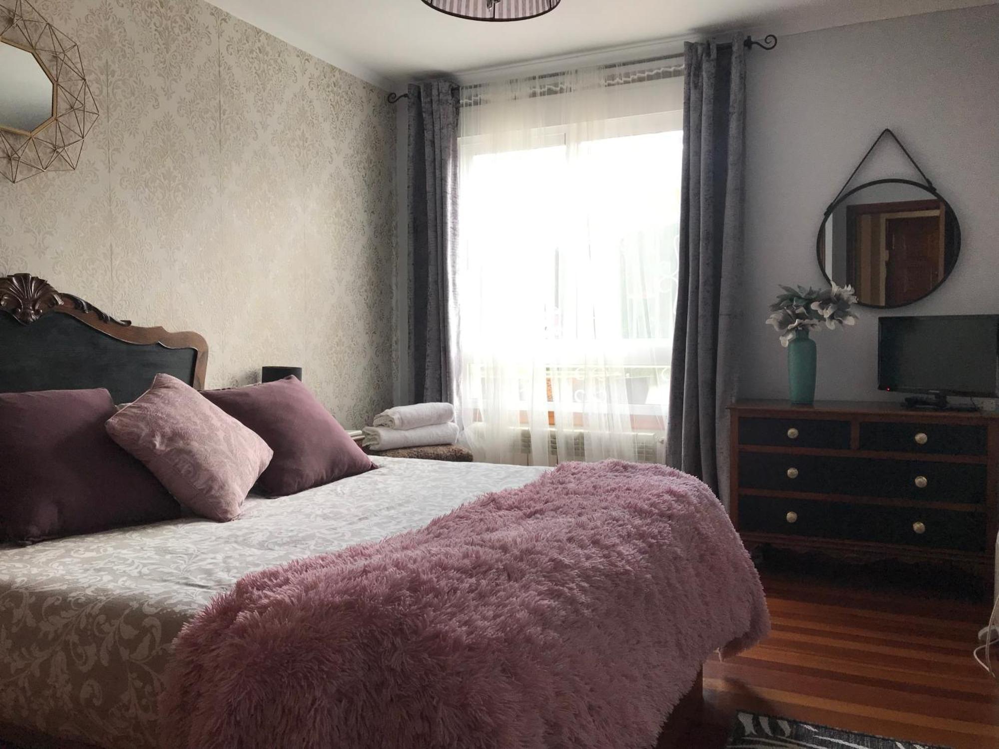 Apartamento Con Amplia Terraza Cerca Del Hospital Clinico ซานติอาโก เด กอมโปสเตลา ภายนอก รูปภาพ